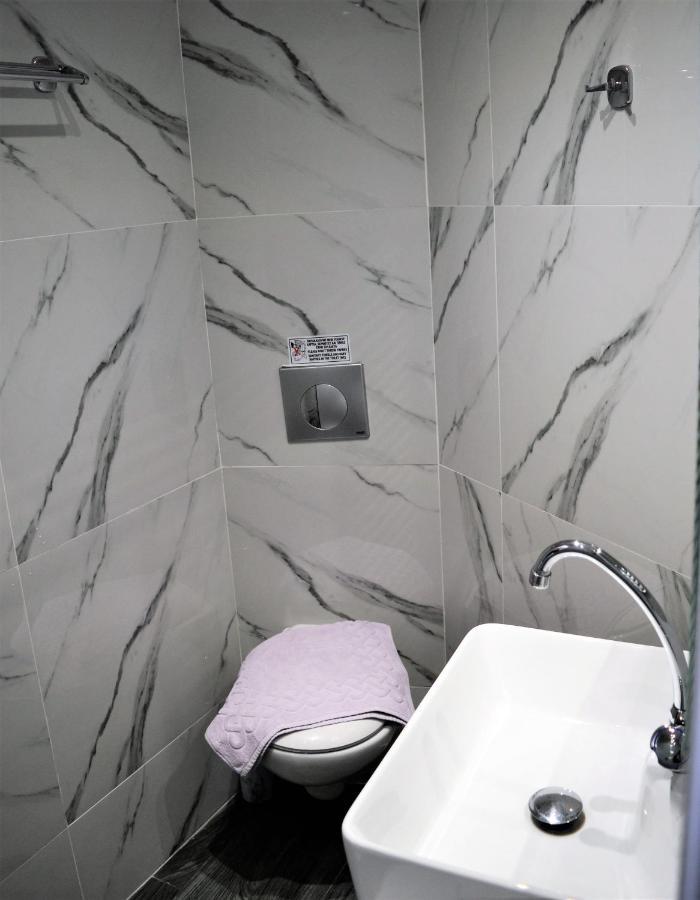 Ioni Rooms Potos Luaran gambar